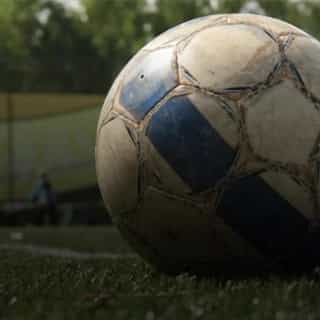 As part of a tightening of restrictions amid the province's third wave of COVID-19, Quebec is making masks or face coverings mandatory for outdoor group sports and recreational activities.⁠
⁠
*Click the link in @mtlblog bio for the full story! ⁠
⁠
📸: Vladimir Bondarenco via Dreamstime⁠
