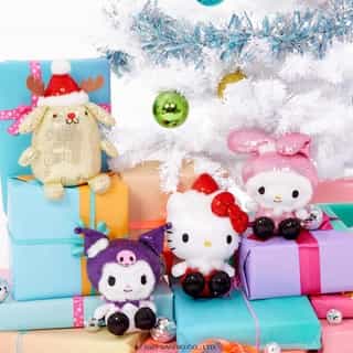  'Tis the season to ✨sparkle✨ Shop our new arrivals just in time for the holidays! Link in bio🎄 