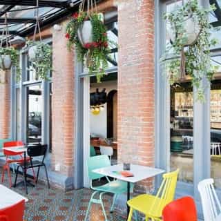 NIEUW op Horecaspot 👀⁠⁠
⁠⁠
🍽 Restaurant⁠
📍 Amsterdam⁠
✔ Verhuur vastgoed⁠ & verkoop bedrijfsexploitatie⁠
⁠
Meer info? Brochure of bezichtiging aanvragen? ⁠
🔗 in bio⁠