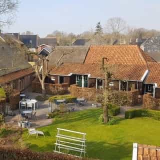 NIEUW op Horecaspot 👀⁠⁠
⁠⁠
🍽 Hotel & appartementen ⁠
📍 Buinen⁠
✔ Verkoop vastgoed⁠ & verkoop bedrijfsexploitatie⁠
⁠
Meer info? Brochure of bezichtiging aanvragen? ⁠
🔗 in bio⁠
