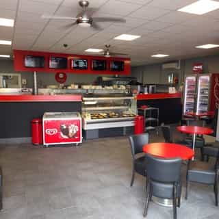 NIEUW op Horecaspot 👀⁠⁠
⁠⁠
🍽 Cafetaria⁠
📍Echt⁠
✔ Verhuur vastgoed⁠ & verkoop bedrijfsexploitatie⁠
⁠
Meer info? Brochure of bezichtiging aanvragen? ⁠
🔗 in bio⁠