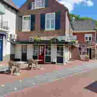 NIEUW op Horecaspot 👀⁠⁠
⁠⁠
🍽 Cafetaria⁠
📍 Wijchen ⁠
✔ Verhuur vastgoed⁠ & verkoop bedrijfsexploitatie⁠
⁠
Meer info? Brochure of bezichtiging aanvragen? ⁠
🔗 in bio⁠