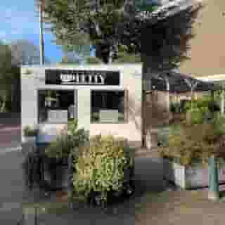 NIEUW op Horecaspot 👀⁠⁠
⁠⁠
🍽 Lunchroom⁠
📍 Den Haag⁠
✔ Verhuur vastgoed⁠ & verkoop bedrijfsexploitatie⁠
⁠
Meer info? Brochure of bezichtiging aanvragen? ⁠
🔗 in bio⁠