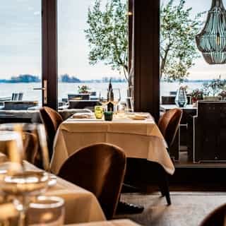 NIEUW op Horecaspot 👀⁠⁠
⁠⁠
🍽 Restaurant⁠
📍 Loosdrecht⁠
✔ Verhuur vastgoed⁠ & verkoop bedrijfsexploitatie⁠
⁠
Meer info? Brochure of bezichtiging aanvragen? ⁠
🔗 in bio⁠
