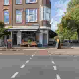 NIEUW op Horecaspot 👀⁠⁠
⁠⁠
🍽 Eetcafé⁠
📍 Utrecht (stad)⁠
✔ Verhuur vastgoed⁠ & verkoop bedrijfsexploitatie⁠
⁠
Meer info? Brochure of bezichtiging aanvragen? ⁠
🔗 in bio