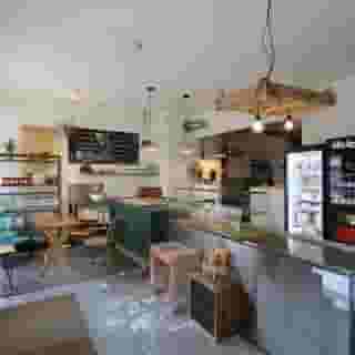 NIEUW op Horecaspot 👀⁠⁠
⁠⁠
🍽 Bezorg- en afhaalzaak (met keuken)⁠
📍 Amsterdam⁠ Oost⁠
✔ Verhuur vastgoed⁠ & verkoop bedrijfsexploitatie⁠
⁠
Meer info? Brochure of bezichtiging aanvragen? ⁠
🔗 in bio