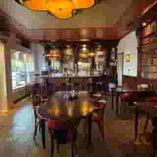 NIEUW op Horecaspot 👀⁠⁠
⁠⁠
🍽 Eetcafé⁠
📍 Amsterdam⁠ West⁠
✔ Verhuur vastgoed⁠ & verkoop bedrijfsexploitatie⁠
⁠
Meer info? Brochure of bezichtiging aanvragen? ⁠
🔗 in bio