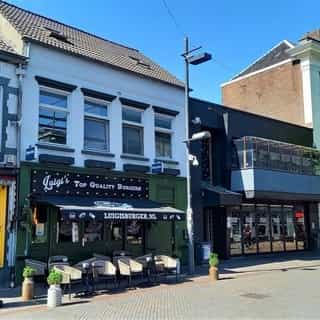 NIEUW op Horecaspot 👀⁠⁠
⁠⁠
🍽 Restaurant⁠
📍 Eindhoven⁠
✔ Verhuur vastgoed⁠ & verkoop bedrijfsexploitatie⁠
⁠
Meer info? Brochure of bezichtiging aanvragen? ⁠
🔗 in bio