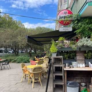 NIEUW op Horecaspot 👀⁠⁠
⁠⁠
🍽 Restaurant⁠
📍 Amsterdam Oud-West⁠
✔ Verhuur vastgoed⁠ & verkoop bedrijfsexploitatie⁠
⁠
Meer info? Brochure of bezichtiging aanvragen? ⁠
🔗 in bio