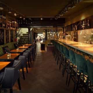 NIEUW op Horecaspot 👀⁠⁠
⁠⁠
🍽 Restaurant⁠
📍 Amsterdam⁠
✔ Verhuur vastgoed⁠ & verkoop bedrijfsexploitatie⁠
⁠
Meer info? Brochure of bezichtiging aanvragen? ⁠
🔗 in bio