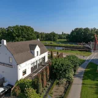 NIEUW op Horecaspot 👀⁠⁠
⁠⁠
🍽 Restaurant⁠
📍 Beek en Donk⁠
✔ Verhuur vastgoed⁠ & verkoop bedrijfsexploitatie⁠
⁠
Meer info? Brochure of bezichtiging aanvragen? ⁠
🔗 in bio