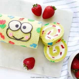 Let's sing Keroppi Happy Birthday and make a delicious, supercute birthday roll cake inspired by our Friend of the Month! 🍰💚 Tap the link in bio for the step-by-step recipe by @bananabellebrown✨ #SanrioFOTM