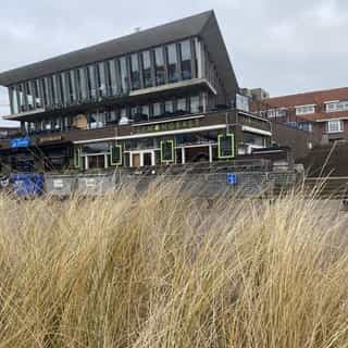 NIEUW op Horecaspot 👀⁠⁠
⁠⁠
🍽 Restaurant⁠
📍 Scheveningen⁠
✔ Verhuur vastgoed⁠ & verkoop bedrijfsexploitatie⁠
⁠
Meer info? Brochure of bezichtiging aanvragen? ⁠
🔗 in bio