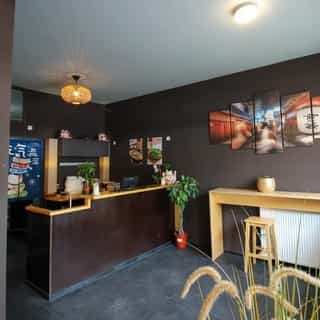 NIEUW op Horecaspot 👀⁠⁠
⁠⁠
🍽 Bezorg- en afhaalzaak⁠
📍 Amsterdam⁠
✔ Verhuur vastgoed⁠ & verkoop bedrijfsexploitatie⁠
⁠
Meer info? Brochure of bezichtiging aanvragen? ⁠
🔗 in bio